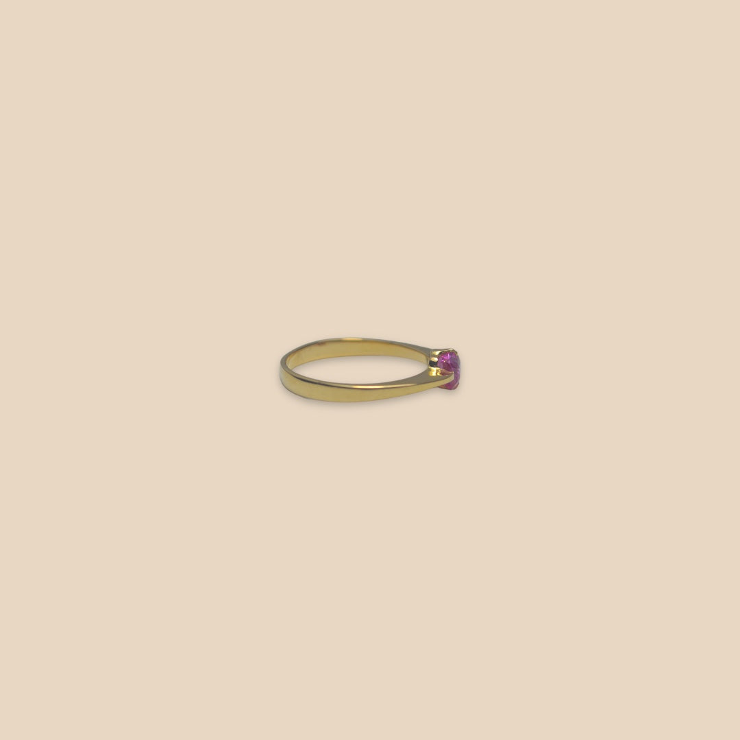 Anillo de zafiro rosa de Sri Lanka en oro de 18 kilates